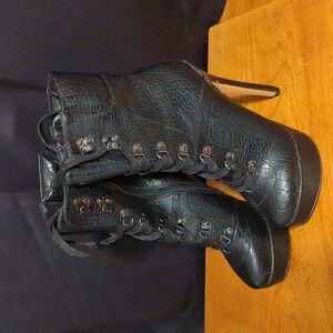 Women's stiletto boots